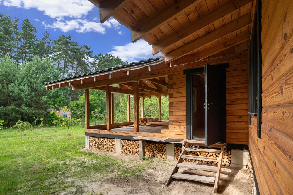 Готовий бізнес. Еко-садиба: SPA-будинок, лазня на дровах, ліс, озеро.