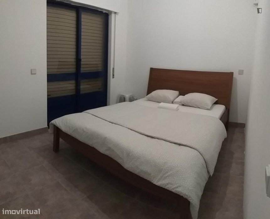 Quarto - localizado em Lisbon