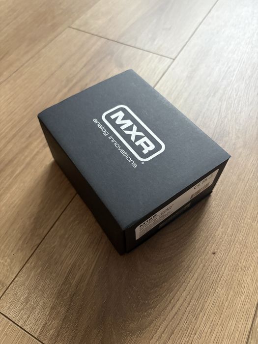 MXR M196 Carbon Copy analog delay