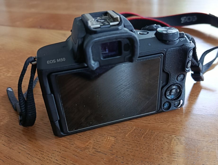 Aparat Canon  EOS M50
