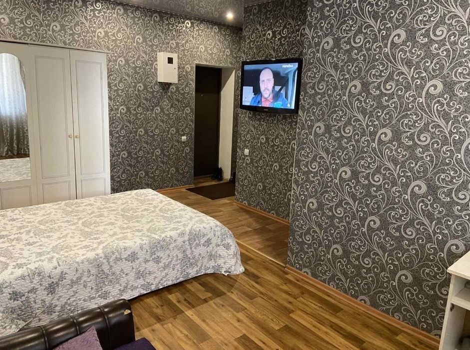 1 кім.кв Театральна,Миколаївська,пр.Богоявл,авто/жд5 хв,газ.колонка,го