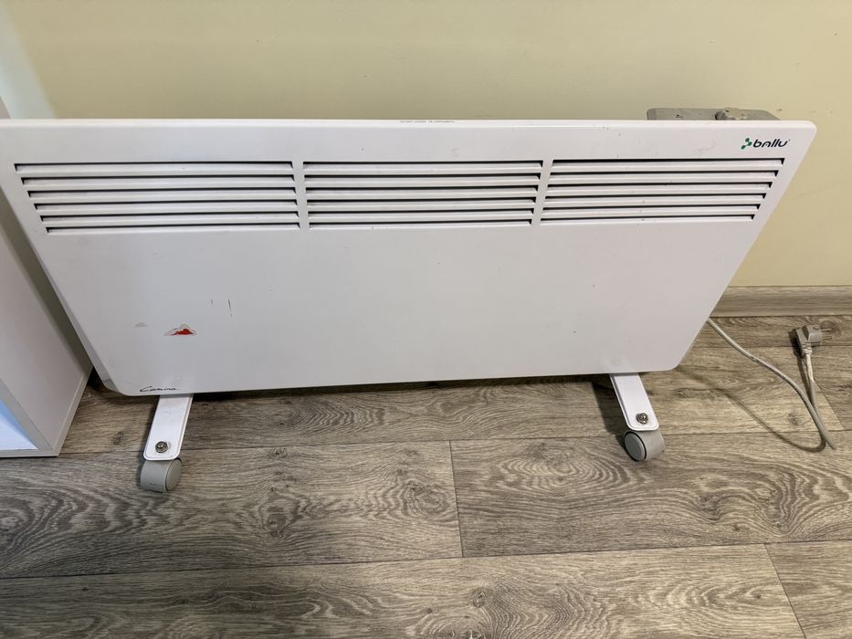 Продам обогреватель 2 кВт конвекторный