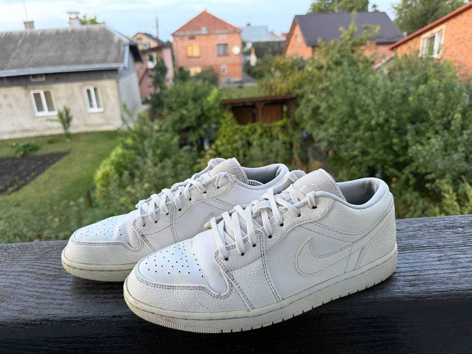 Кросівки Nike Air Jordan 1 Low (44.5)