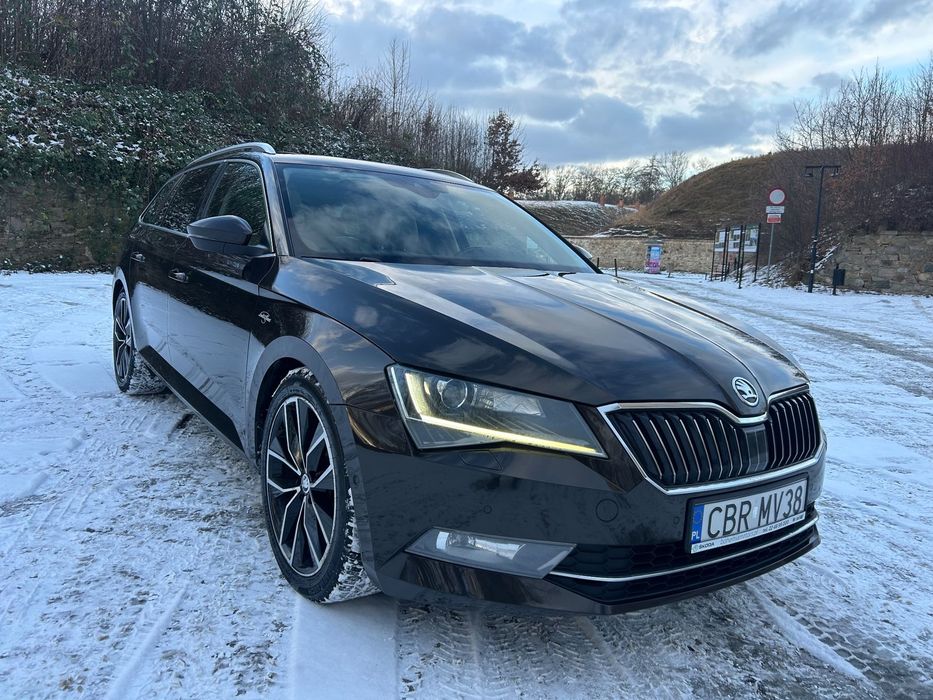 Skoda Superb 4/4  Salon -  Laurin & Klement 280 KM