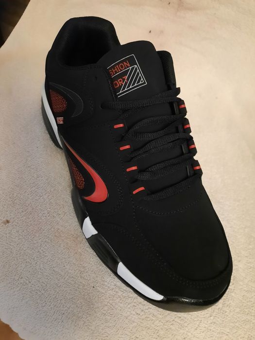 Кросівки  осінь.зима.весна