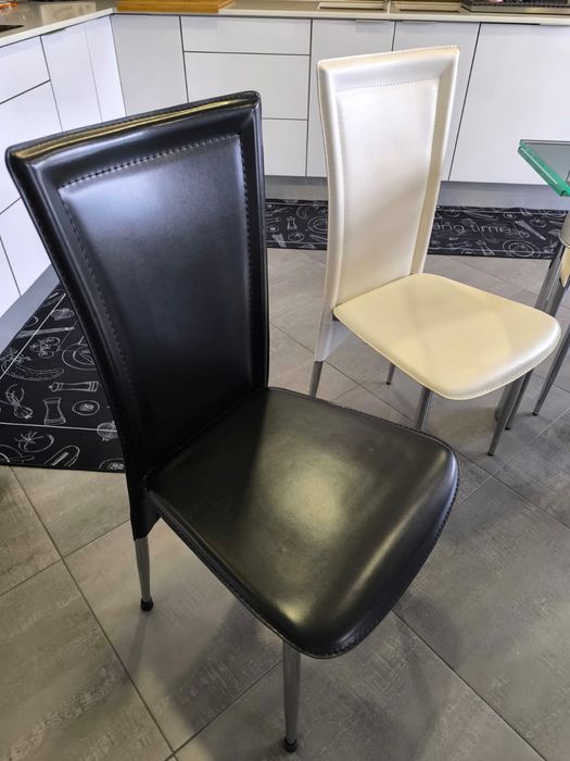 Conjunto de mesa 1,60/1,90/2,20 X,0,90 e 6 cadeiras