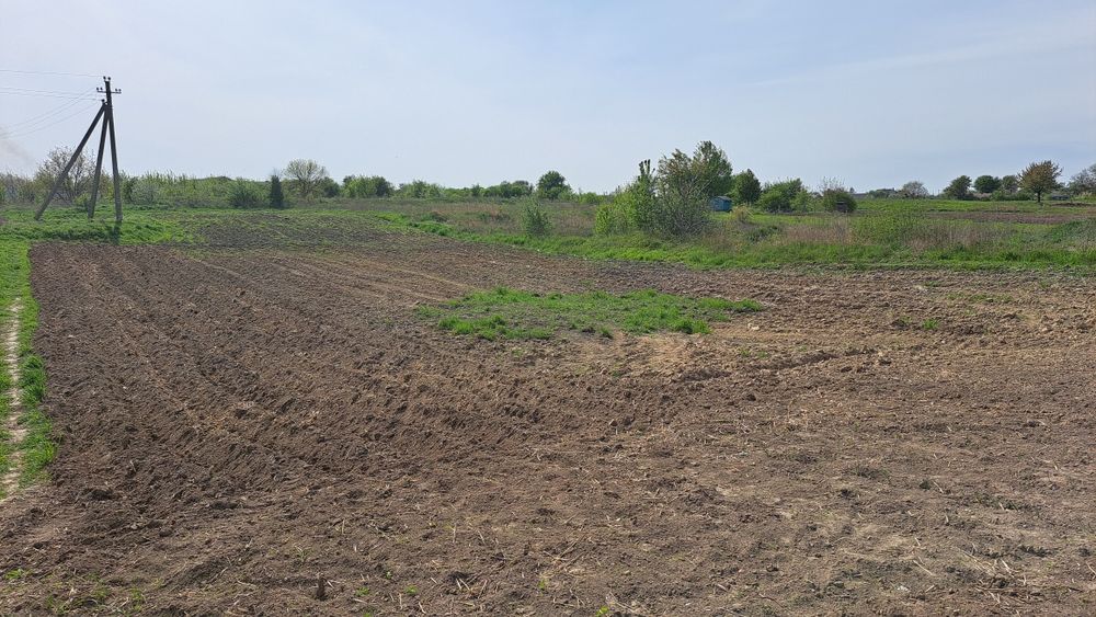 Продаж земельної ділянки під будівництво