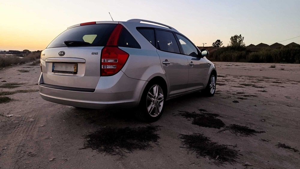 KIA Cee'd SW 1.6 CRDi (115cv) EX – Rádio Android, Pele e AC – IPO e IUC Pago — photo 5