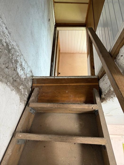 Продам двохповерховий гараж