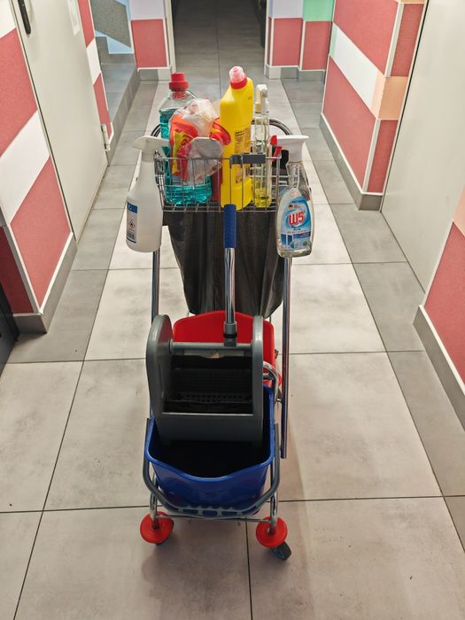 Wózek do sprzatania, mycia podłóg