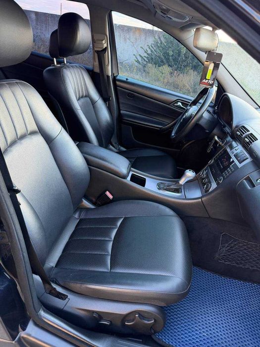 Mercedes-Benz C-Class W203