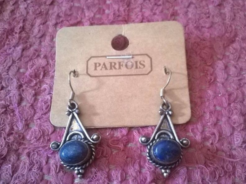 Brincos de senhora novos - nunca usados - 3€ o par