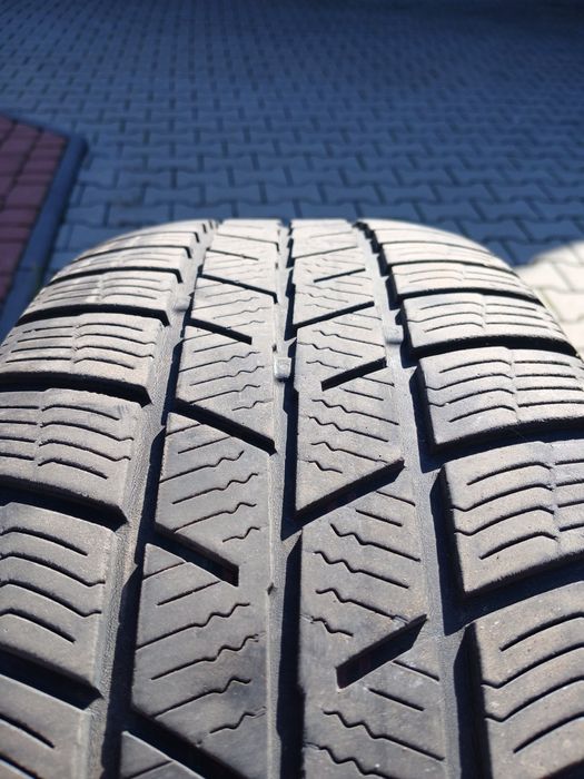 Opony zimowe 215/65 R16