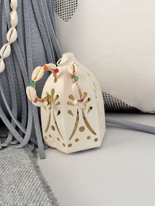 Colar e/ou argolas com búzios