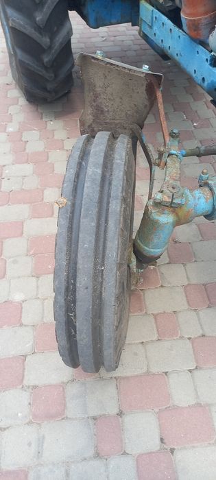 Продам трактор Т_40 з інвентарем