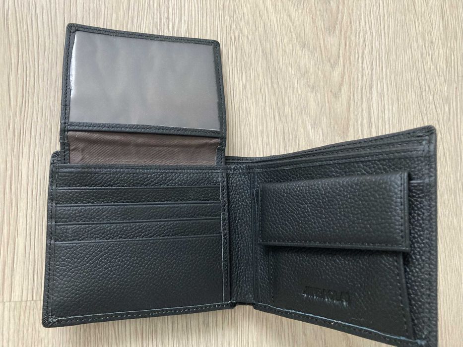 Carteira em couro sintético para homem (nova)