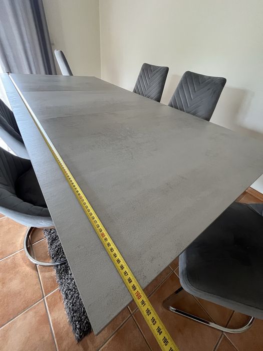 Mesa de jantar extensível