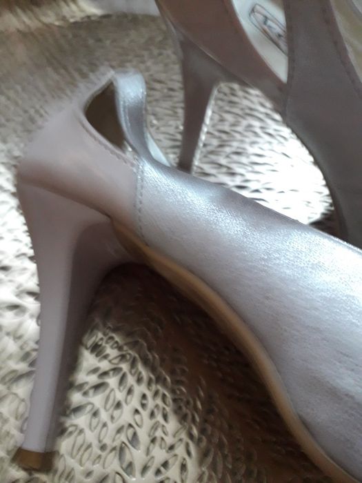 Nowe buty czółenka rozm 36 -37