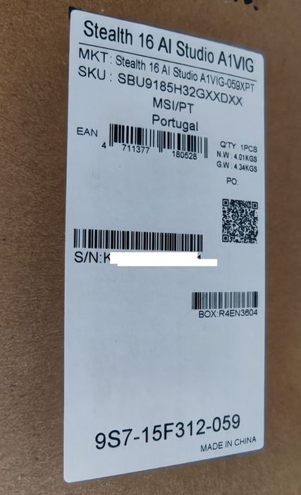 Laptop MSI Stealth 16 AI Studio 4K MiniLED Core Ultra 9 - RTX4090 - 2 TB - UHD