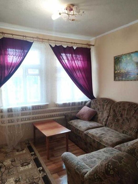 Продам будинок в Дергачах р-н Стадіону, зручності, 4 кімнати + кухня