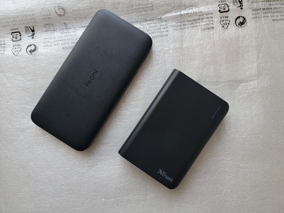 Power Bank Xiaomi Redmi 10000 mAh.Подарок Trust 8800mAh.Б/У.