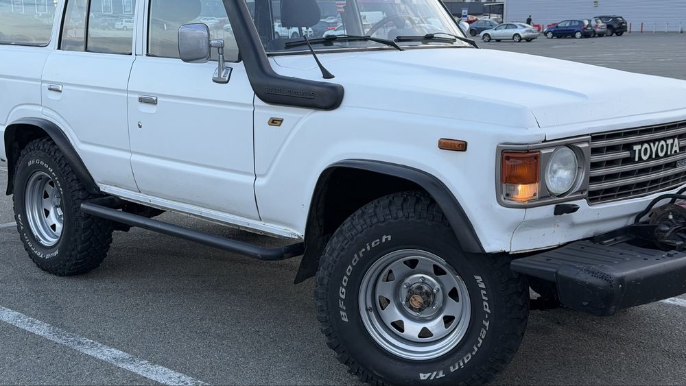 Toyota Land Cruiser 60