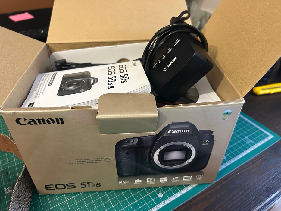 Canon 5DS 50MPX corpo muito bem estimada