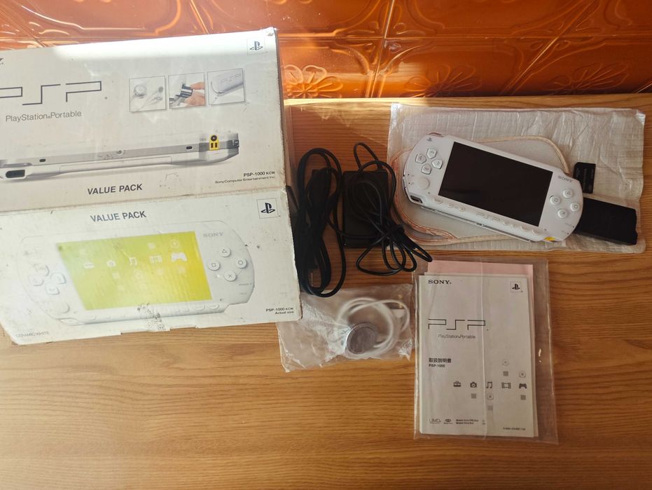 Consola Sony PSP-1000 KCW (versão japonesa), Value Pack oficial - Como Nova