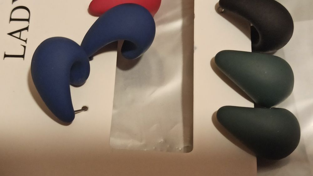 kolczyki sztyfty łezki kilka kolorów