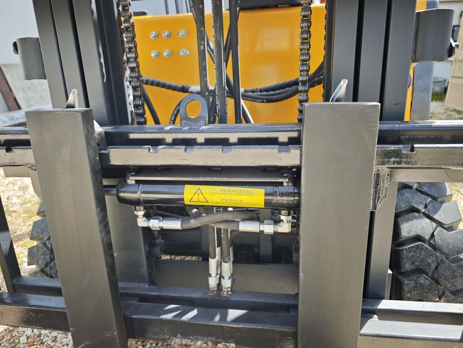 Empilhador NOVO Elétrico 2.5 T 4.9M