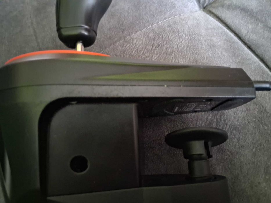 Kierownica Thrustmaster t248 z pedałami t3pa