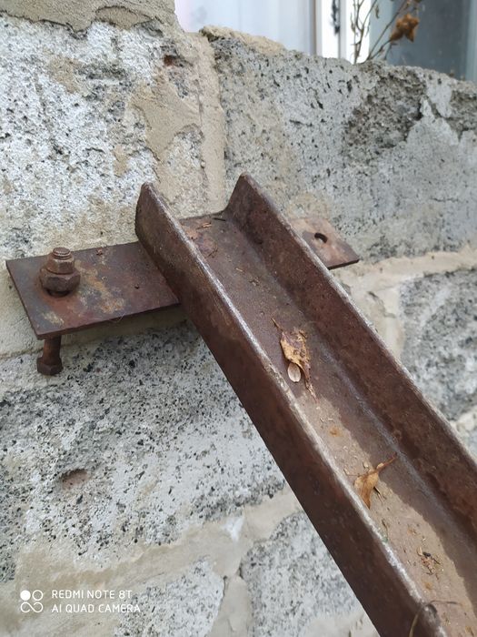 Металлические столбы для забора