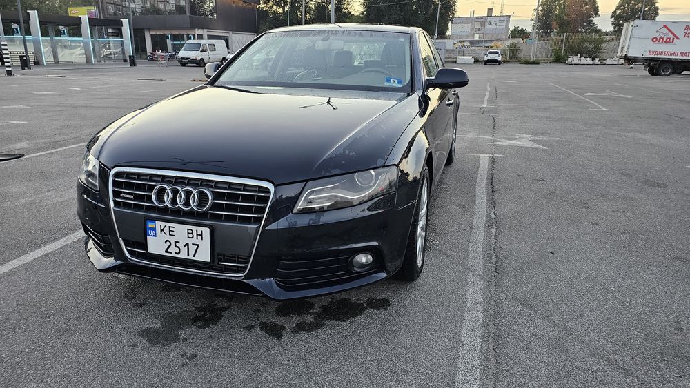 Audi A4 2012 VIN WAUBFAFL2CA116892 фото оголошення 2 з 10