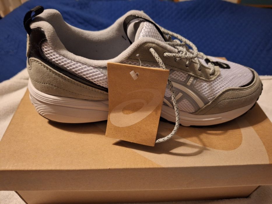 Sapatilhas Asics 42
