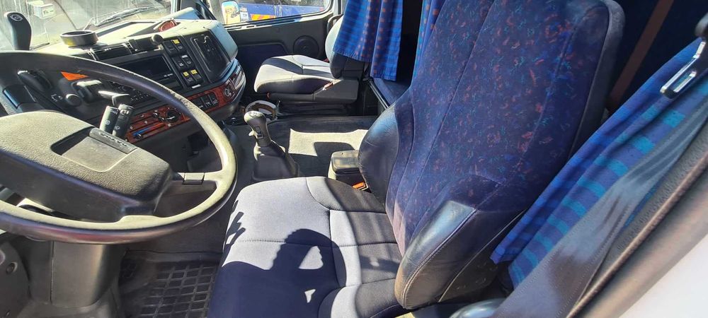 VOLVO FH12 460 GRUA FASSI  F 660 XP - 8X2