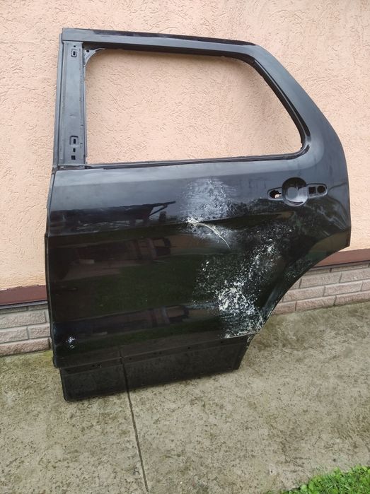 Ford Explorer  2018 р задні двері