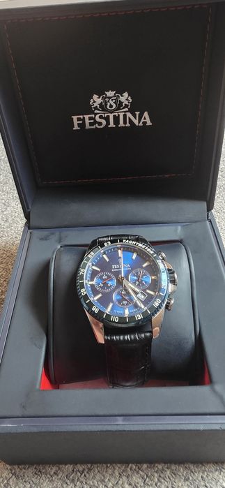 Zegarek Festina.