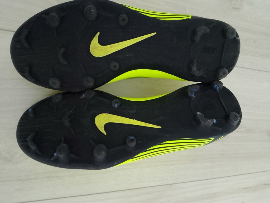 Бутси nike p.37 (24см)