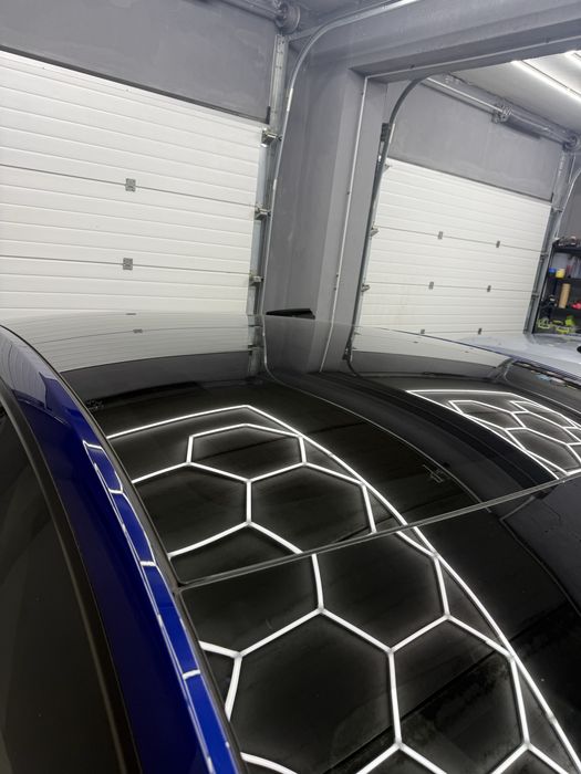 Панорма Tesla Model Y