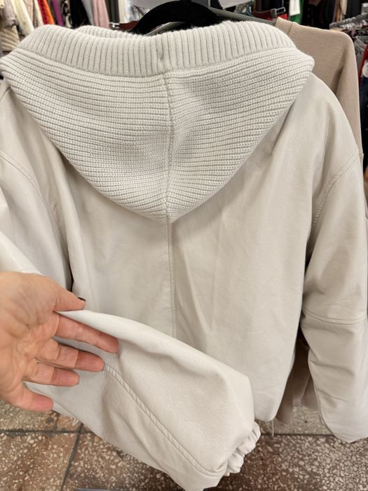 Куртка з капюшоном з екошкіри s/m