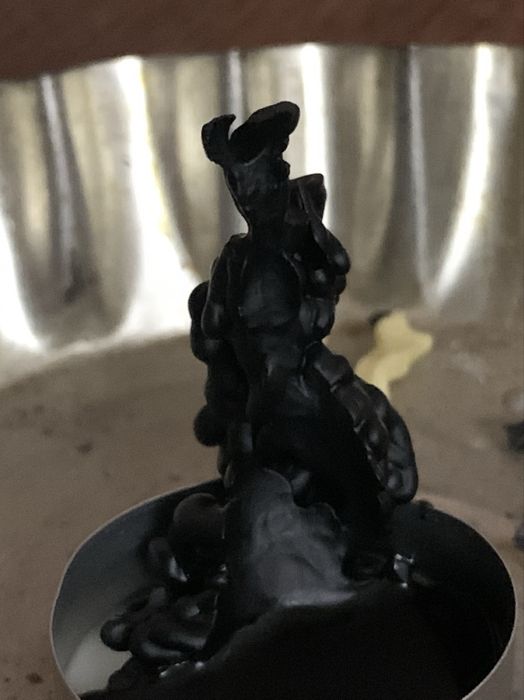 Свеча цветная, оговор.Восковая 100%. Возможна с заговором.