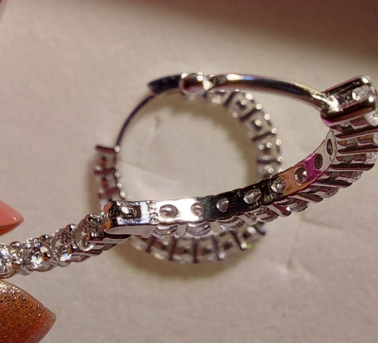 Kolczyki srebrne kółka z cyrkoniami