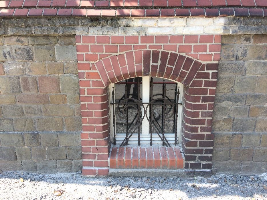 Piaskowanie cegły klinkieru piaskowca elewacji ceglanej