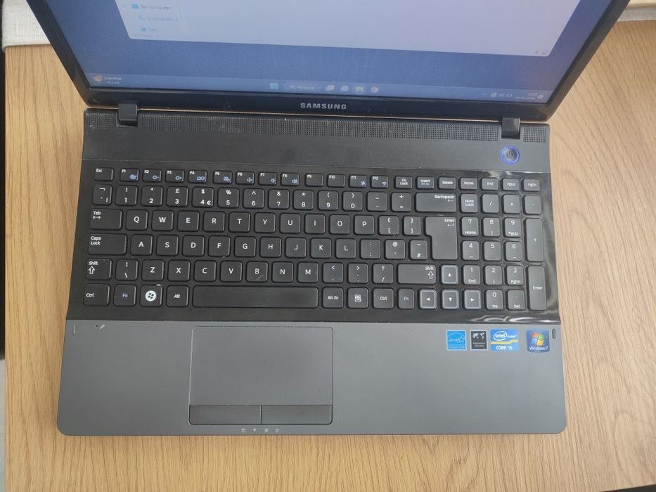Laptop samsung np300 e5c