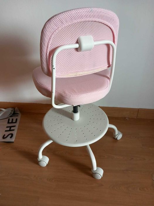 Cadeira p/secretária criança, rosa claro IKEA