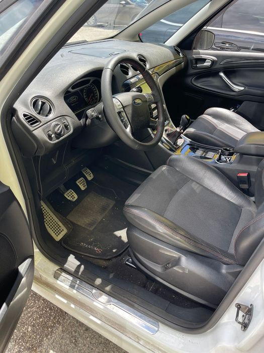 Ford SMax 2.2 versão titanium em excelente estado