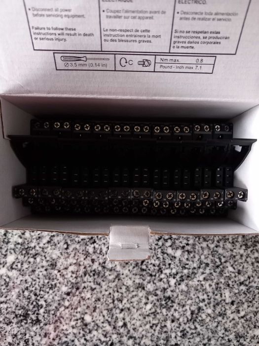 Reles + Bases Schneider 24vdc