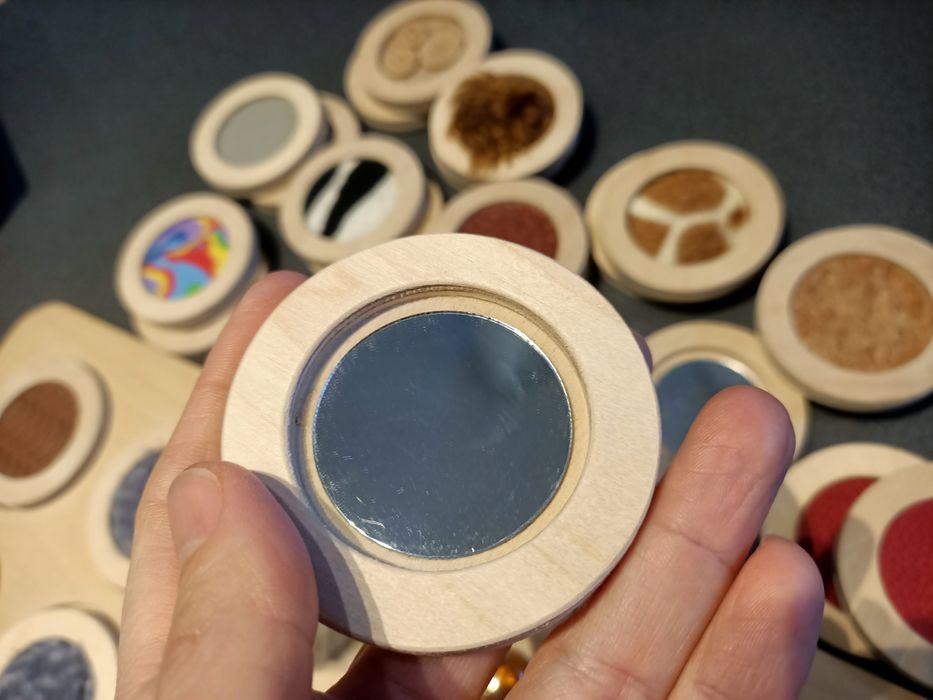 Tablica sensoryczna / gra memo