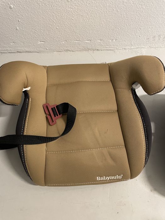 Banco de crianca para carro