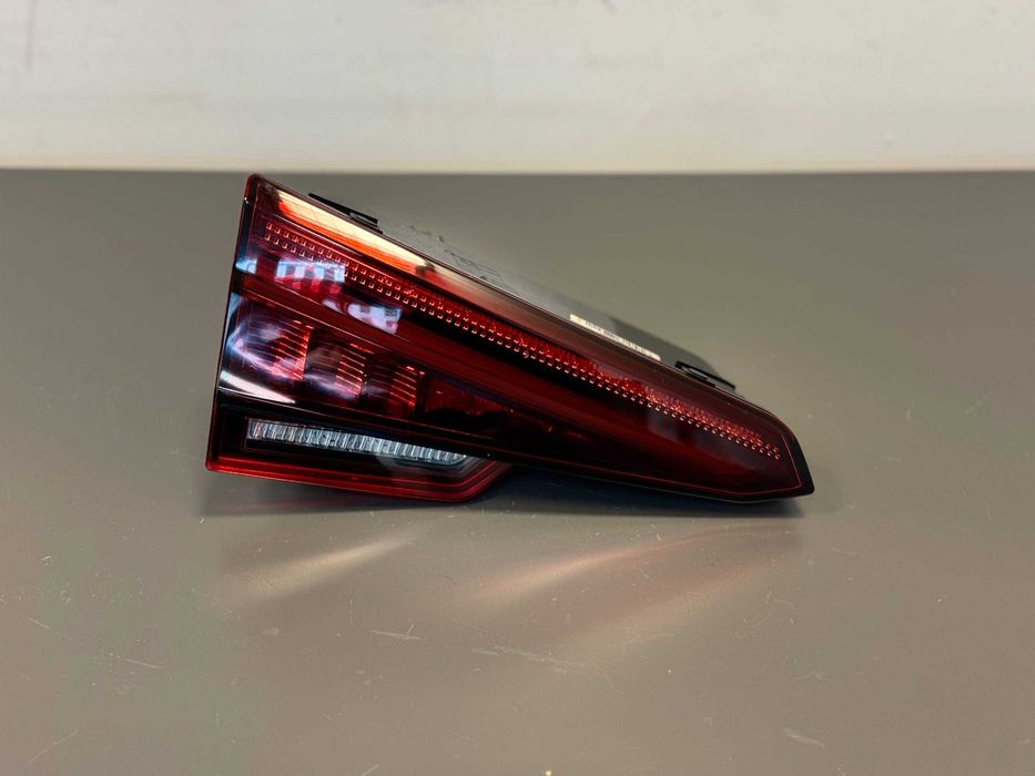 Lampy Tylne AUDI A4 B9 Przed Lift DYNAMIC